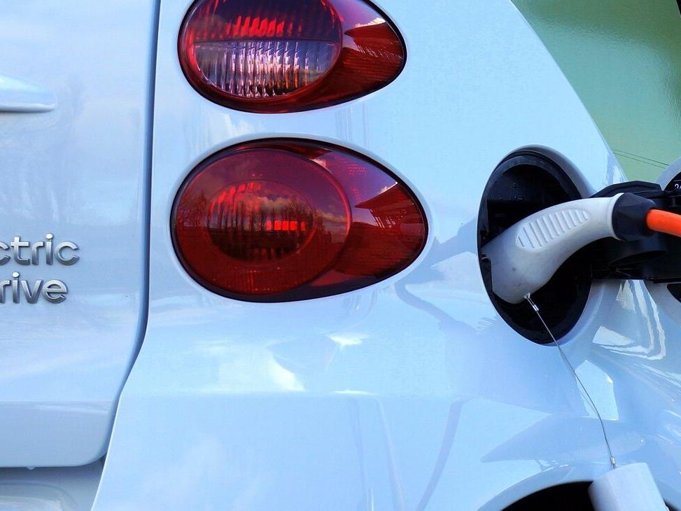 Washington State Officials Receive 1,200 Comments on gas Vehicle ban